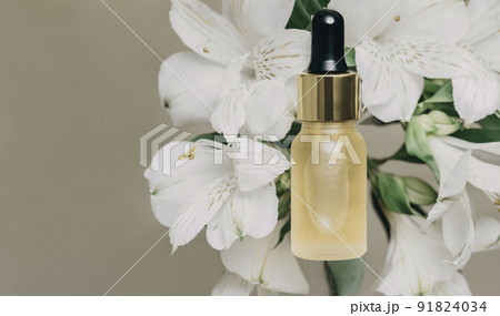 Natural Serum. Concept of cosmetic injection is hyaluronic acid, botulin, serum. 91824034