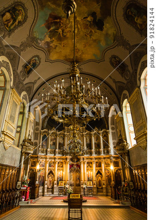 セルビア ノヴィ・サドの聖ジョージ大聖堂の聖堂内 セルビア ノヴィ・サドの聖ジョージ大聖堂の聖堂内 91824144
