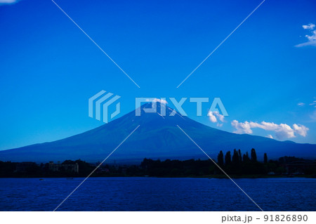 河口湖遊覧船から見た富士山 河口湖遊覧船から見た富士山 91826890