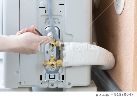 エアコンの真空引き 91830047