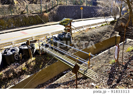 丹沢の土山峠　辺室山への登山口 91833313