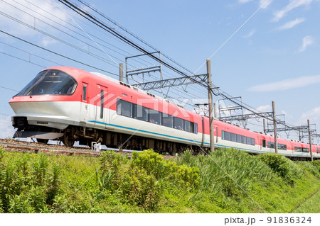 【近鉄名古屋線】伊勢方面へ駆け抜ける特急列車 91836324