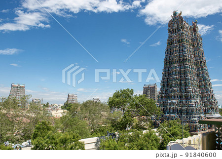 The beautiful Meenakshi Amman Temple in Madurai in the south Indian state of Tamil Nadu - close up of idols and decoration The beautiful Meenakshi Amman Temple in Madurai in the south Indian state of Tamil Nadu - close up of idols and decoration 91840600