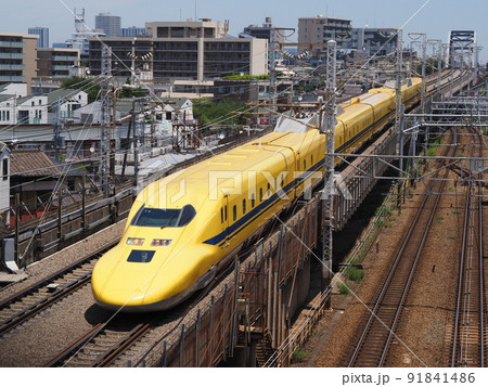 ドクターイエロー　西馬込跨線橋にて 91841486