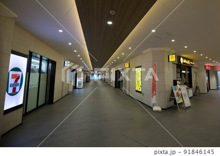 京王永山駅の商業施設 91846145
