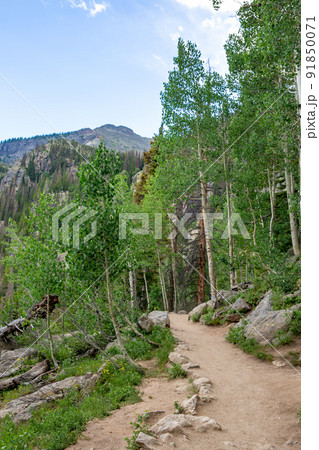 ハイキングトレイル ロッキーマウンテン国立公園 91850071
