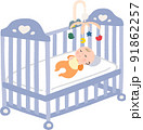 ベビーベッドで寝ているかわいい赤ちゃん 91862257