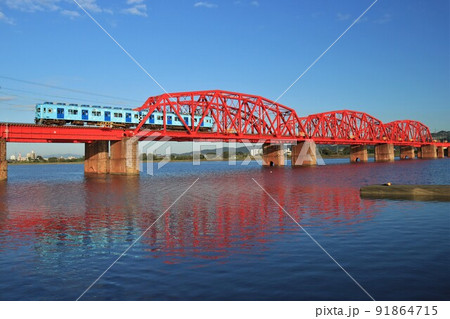 紀ノ川橋梁を渡る南海電鉄・2230系 紀ノ川橋梁を渡る南海電鉄・2230系 91864715