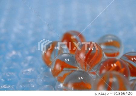 クローズアップしたビー玉 91866420