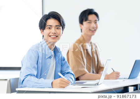 大学生 授業 教室 大学生 授業 教室 91867173