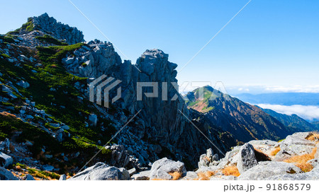 秋の木曽駒ヶ岳トレッキング（宝剣岳と三沢岳） 91868579