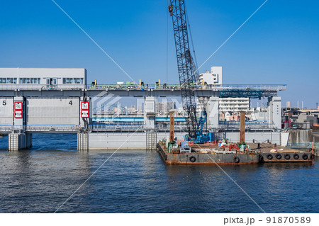 東京都 耐震工事中の今井水門 東京都 耐震工事中の今井水門 91870589