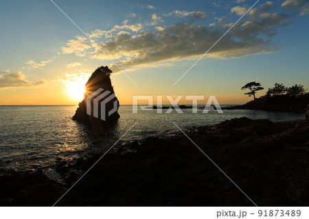 神奈川県立石公園で見た夕日 神奈川県立石公園で見た夕日 91873489