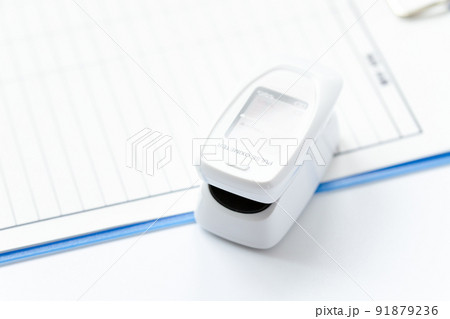 パルスオキシメーターで測定と検査値の記録 91879236