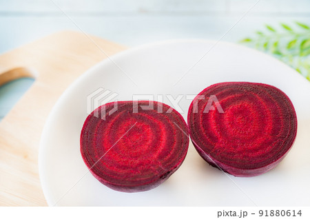 食べる輸血　茹でたビーツ 91880614