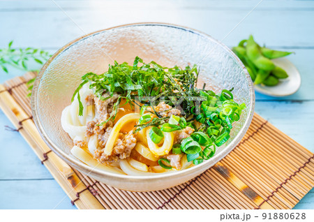 肉味噌うどん 91880628