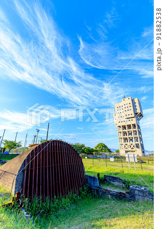 夏の早朝の旧志免鉱業所竪坑櫓 福岡県志免町 夏の早朝の旧志免鉱業所竪坑櫓 福岡県志免町 91882538