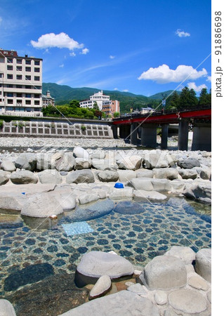 下呂温泉・日本三名泉・噴泉池（岐阜県・下呂市） 91886698