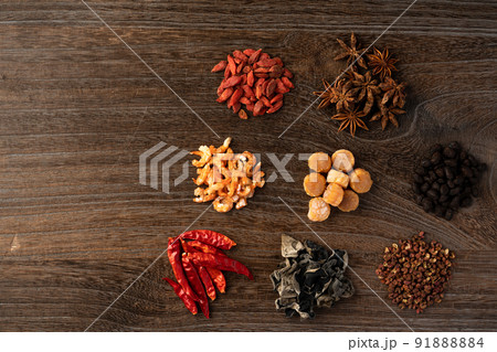 中華料理の香辛料と食材 91888884