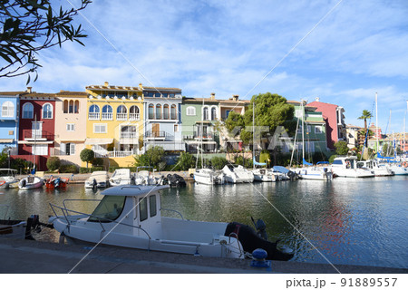 Yachts and motor boats in marina Port Saplaya, Valencia, Alboraya, Spain. Yachts and motor boats in marina Port Saplaya, Valencia, Alboraya, Spain. 91889557