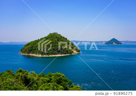 瀬戸内海に浮かぶ大鎚小槌こと大鎚島と小槌島（香川県五色台） 91890275