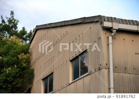 工場の外壁　イメージ 91891762