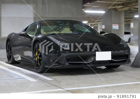 駐車場のスポーツカー イメージ 駐車場のスポーツカー イメージ 91891791