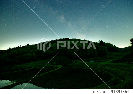 石畑の棚田の満天の星空／栃木県茂木町 91893366
