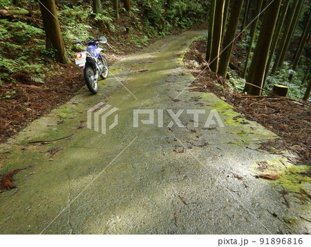 バイクで粉河ハイランドパークを通って堀越観音様へ 91896816