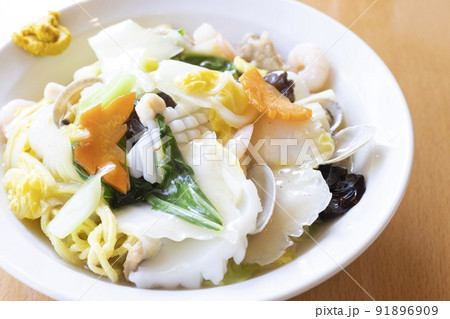 美味しい餡掛け海鮮焼そば 91896909