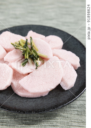 美味しい長芋の梅酢漬け 91898624