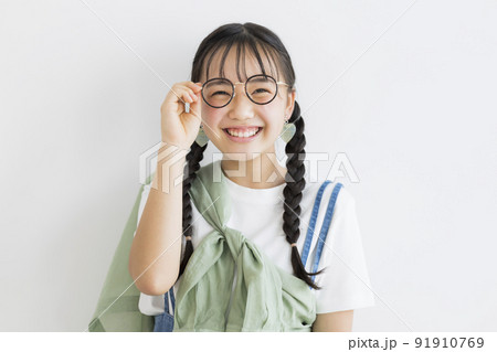 10代女の子の私服ポートレート 中学生 高校生 91910769