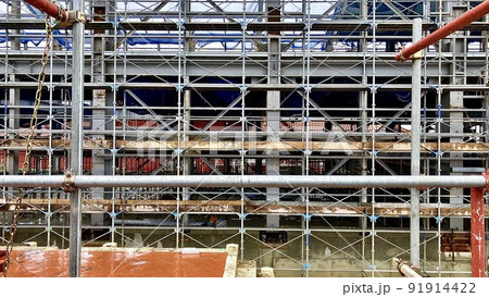 火災で燃えた首里城の復興工事中の風景 91914422