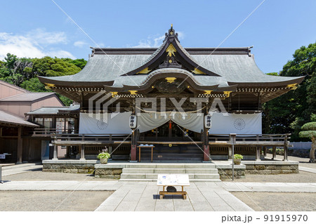 参道の樹叢が有名な酒列磯前神社拝殿【茨城県ひたちなか市】 参道の樹叢が有名な酒列磯前神社拝殿【茨城県ひたちなか市】 91915970