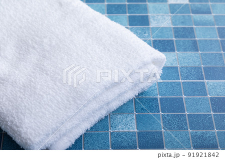 タイルに置かれたタオル towel タイルに置かれたタオル towel 91921842