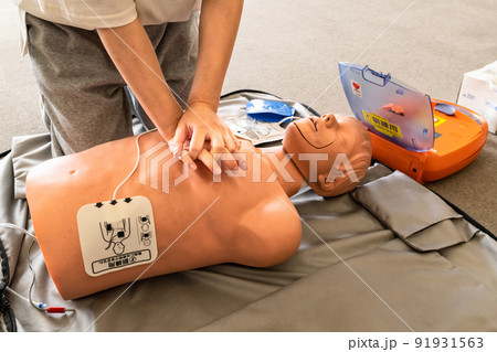 救急救命講習会 胸骨圧迫とAED 救急救命講習会 胸骨圧迫とAED 91931563