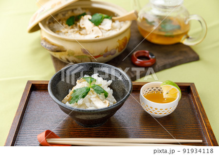 国産ではありませんが 美味しい松茸ご飯ができました 国産ではありませんが 美味しい松茸ご飯ができました 91934118