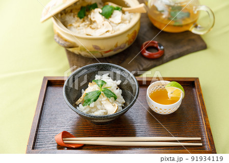 国産ではありませんが 美味しい松茸ご飯ができました 国産ではありませんが 美味しい松茸ご飯ができました 91934119