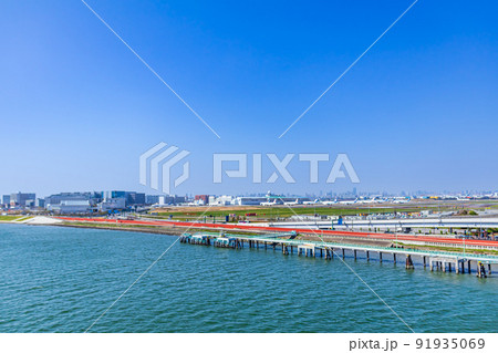 【東京の都市風景】羽田空港周辺(多摩川スカイブリッジ)の都市眺望 【東京の都市風景】羽田空港周辺(多摩川スカイブリッジ)の都市眺望 91935069