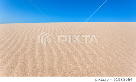 Sand Dune Wind Grooved Patterns Blue Sky Sand Dune Wind Grooved Patterns Blue Sky 91935664
