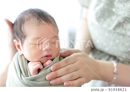 赤ちゃん 新生児 ニューボーンフォト 赤ちゃん 新生児 ニューボーンフォト 91938621