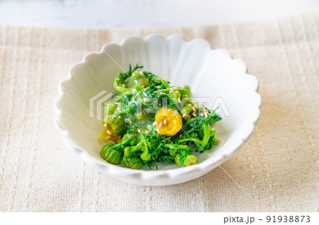 春菊の花の酢味噌和え 91938873