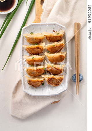 だんご 餃子 団子 91939086