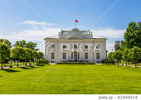 Uzutrakis manor. Colonnaded mansion set in landscaped gardens Uzutrakis manor. Colonnaded mansion set in landscaped gardens 91940918