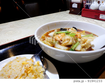 海鮮五目そば 中華屋の日替り定食 チャーハンセット 海鮮五目そば 中華屋の日替り定食 チャーハンセット 91941233