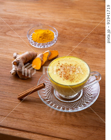 ターメリックラテ、ゴールデンミルク 91941719