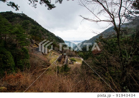 別子銅山 貯鉱庫跡・索道場跡 別子銅山 貯鉱庫跡・索道場跡 91943434