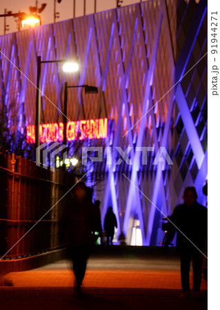 東大阪花園ラグビー場の夕景 91944271