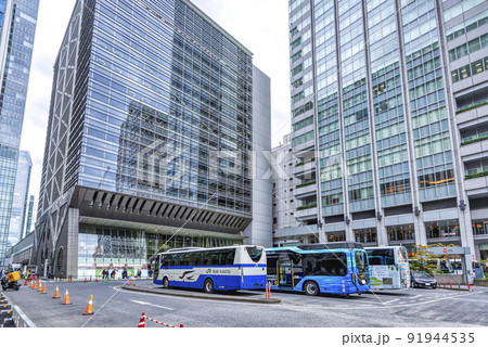 東京の都市風景　東京駅バスロータリー 91944535
