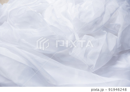 背景素材　白　white　ホワイト　チュール　BG　白背景　テキストスペース　背景　オーガンジー 91946248